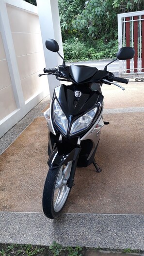 Scooter/moped