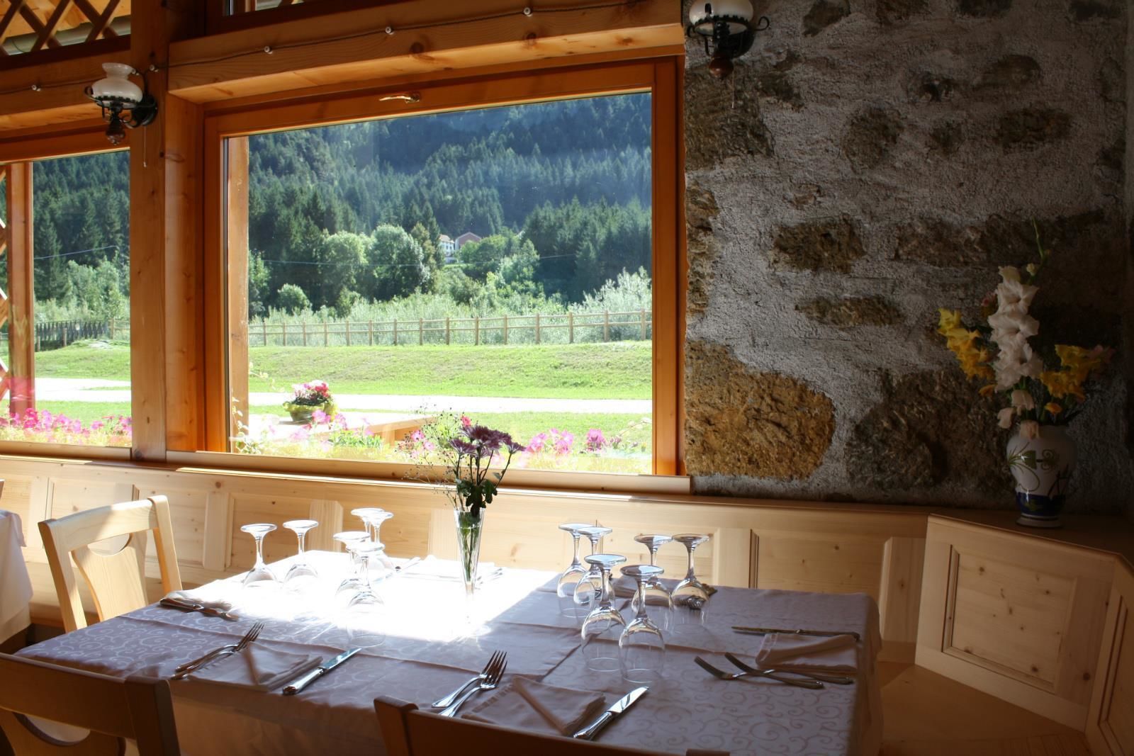 breakfast, lunch, dinner served; italian cuisine