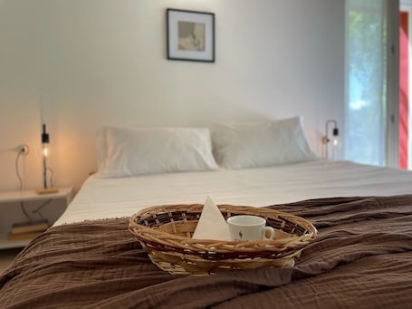 Basic Double or Twin Room | Iron/ironing board, free WiFi, bed sheets