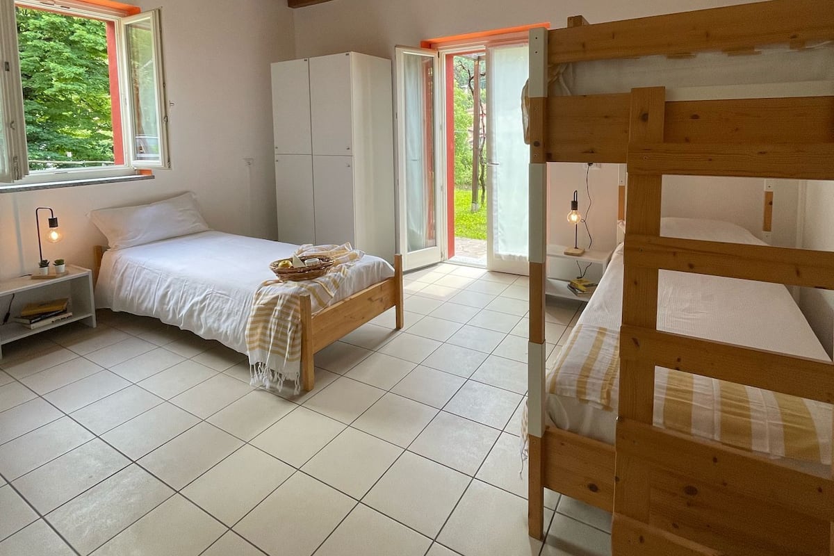 Familiekamer | Een strijkplank/strijkijzer, gratis wifi, beddengoed