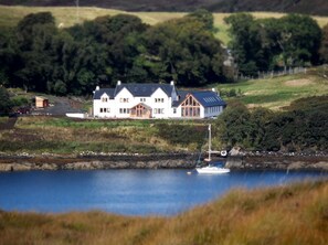 Exterior - Redwood House Hotel (Skeabost)