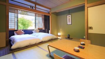 In-room safe, free WiFi, wheelchair access