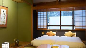 In-room safe, free WiFi, wheelchair access