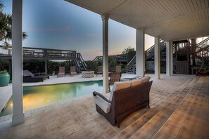 House, 6 Bedrooms, Ocean View, Beachfront | Outdoor pool