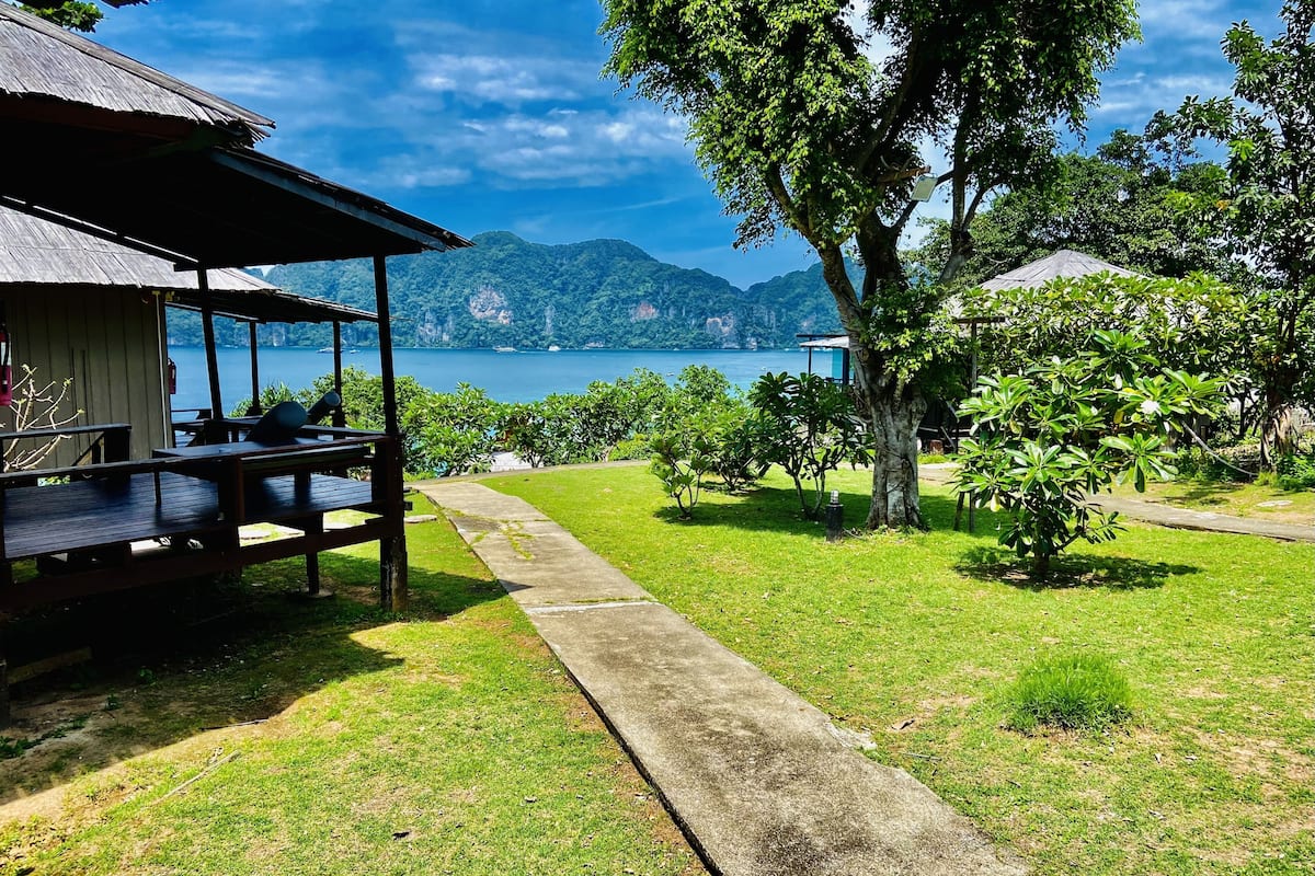 Bungalow Sea View | Minibar, in-room safe, desk, free WiFi