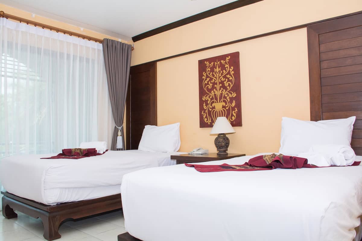 Superior Twin Room | In-room safe, desk, rollaway beds, free WiFi