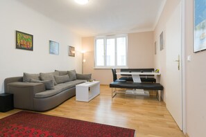 シティ コンドミニアム 2 ベッドルーム (Top 39) | 1 室のベッドルーム、高級寝具、セーフティボックス (室内)、アイロン / アイロン台