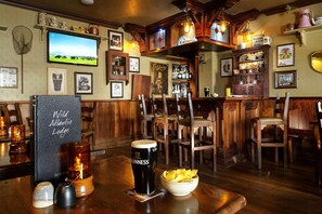 Bar (in der Unterkunft)