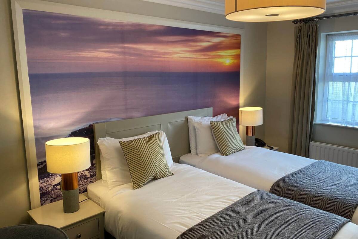 Standard Twin Room, 2 Twin Beds, Ensuite | WiFi (free), bed sheets