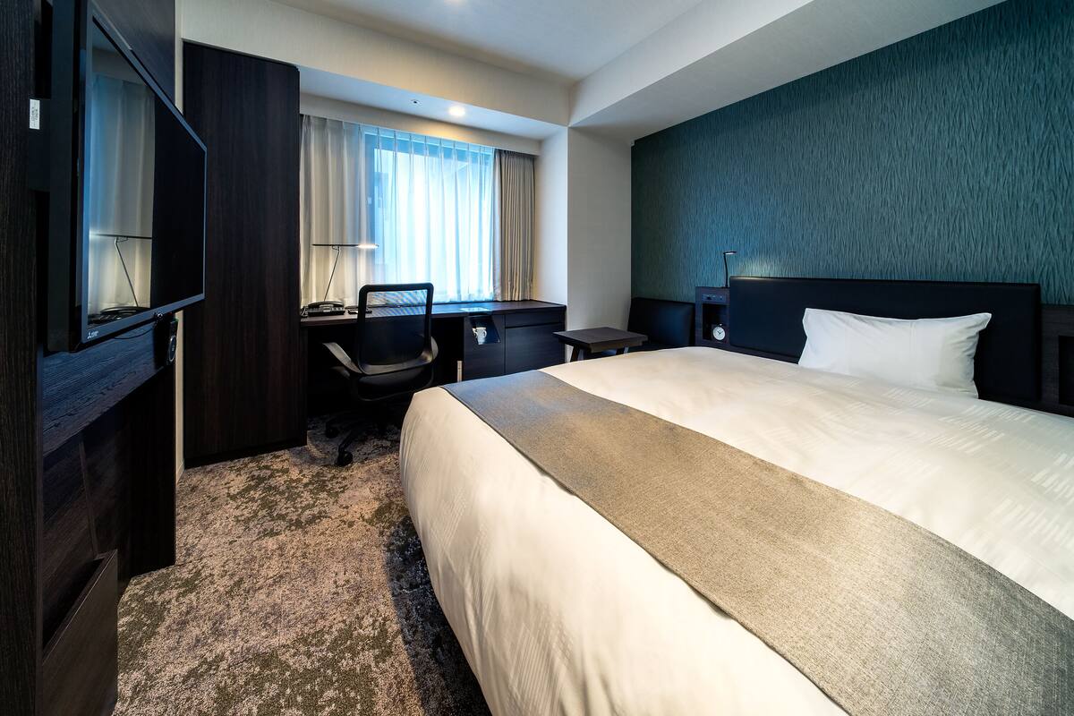 Cortinas opacas y wifi gratis