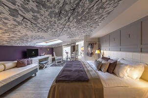 Ropa de cama de alta calidad y minibar