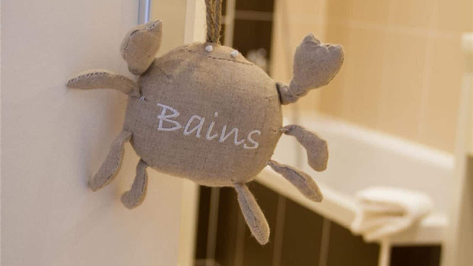 in-room safe, desk, soundproofing, rollaway beds