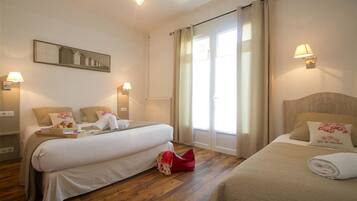 Coffres-forts dans les chambres, bureau, chambres insonorisées