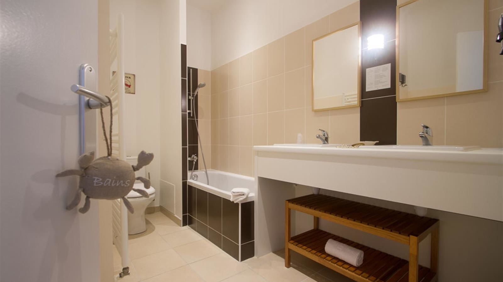 deep-soaking bathtub, free toiletries, hair dryer, towels