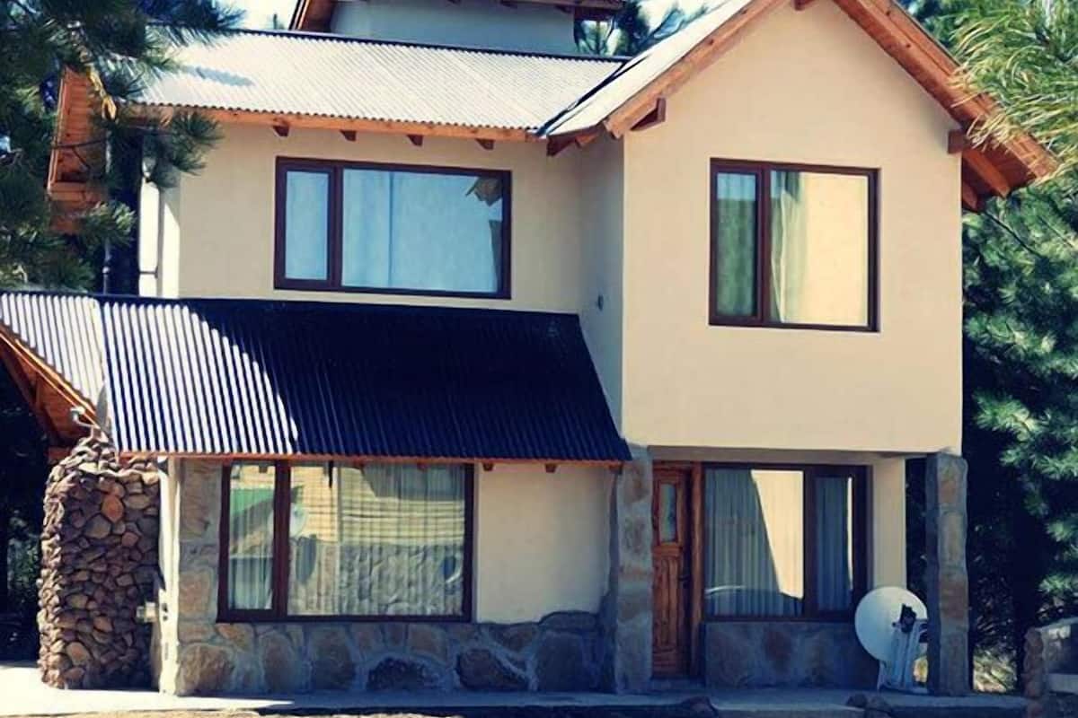 Bungalow, 3 Bedrooms, 2 Bathrooms | Terrace/patio