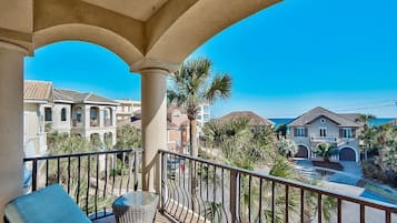 House, 5 Bedrooms, Ocean View, Sea Facing | Balcony