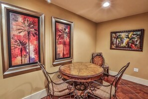 House, 6 Bedrooms, Ocean View, Sea Facing | In-room dining - Casa di Tramonto 6 Bedroom Holiday Home by Five Star Properties (Destin)