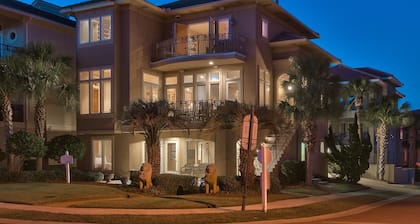 Casa Divina 5 Bedroom Holiday Home by Five Star Properties