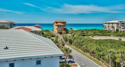 Coastal Vue 5 Bedroom Holiday Home by Five Star Properties