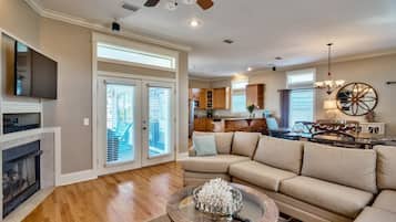 Casa, 5 habitaciones, vista al océano, frente al mar | Área de sala de estar