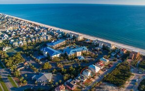 House, 5 Bedrooms, Ocean View, Sea Facing | Beach/ocean view