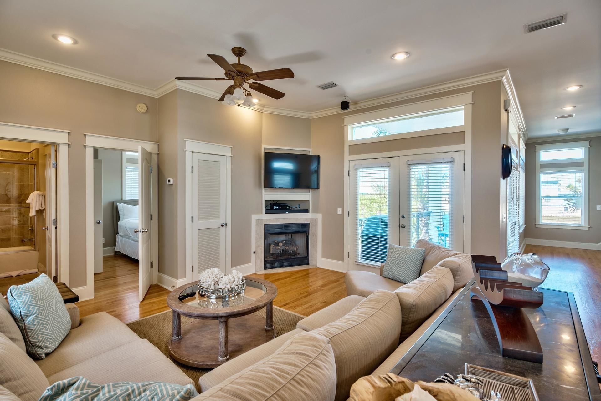 Casa, 5 habitaciones, vista al océano, frente al mar | Área de sala de estar