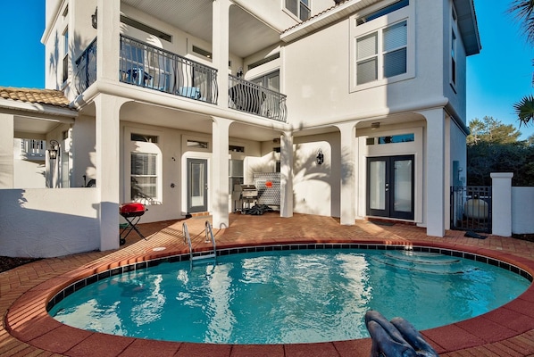 House, 5 Bedrooms, Ocean View, Sea Facing | Outdoor pool
