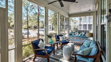 House, 4 Bedrooms, Sea Facing | Terrace/patio