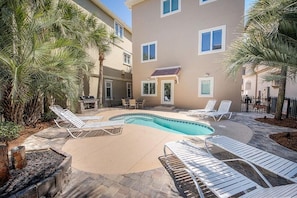 House, 5 Bedrooms, Ocean View, Sea Facing | Outdoor pool