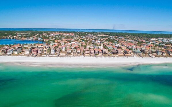 House, 5 Bedrooms, Ocean View, Sea Facing | Aerial view