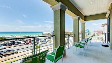 Casa, 6 camere da letto, vista oceano, fronte mare | Balcone
