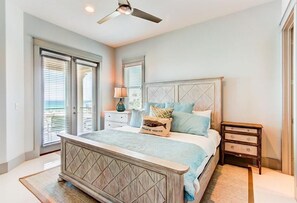 House, 6 Bedrooms, Ocean View, Sea Facing - DaShells30A 6 Bedroom Holiday Home by Five Star Properties (Santa Rosa Beach)