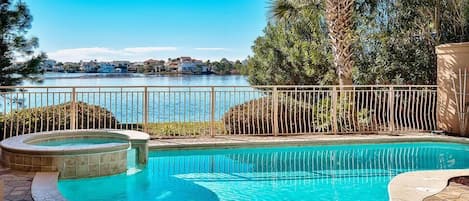 House, 5 Bedrooms, Sea Facing | Outdoor pool