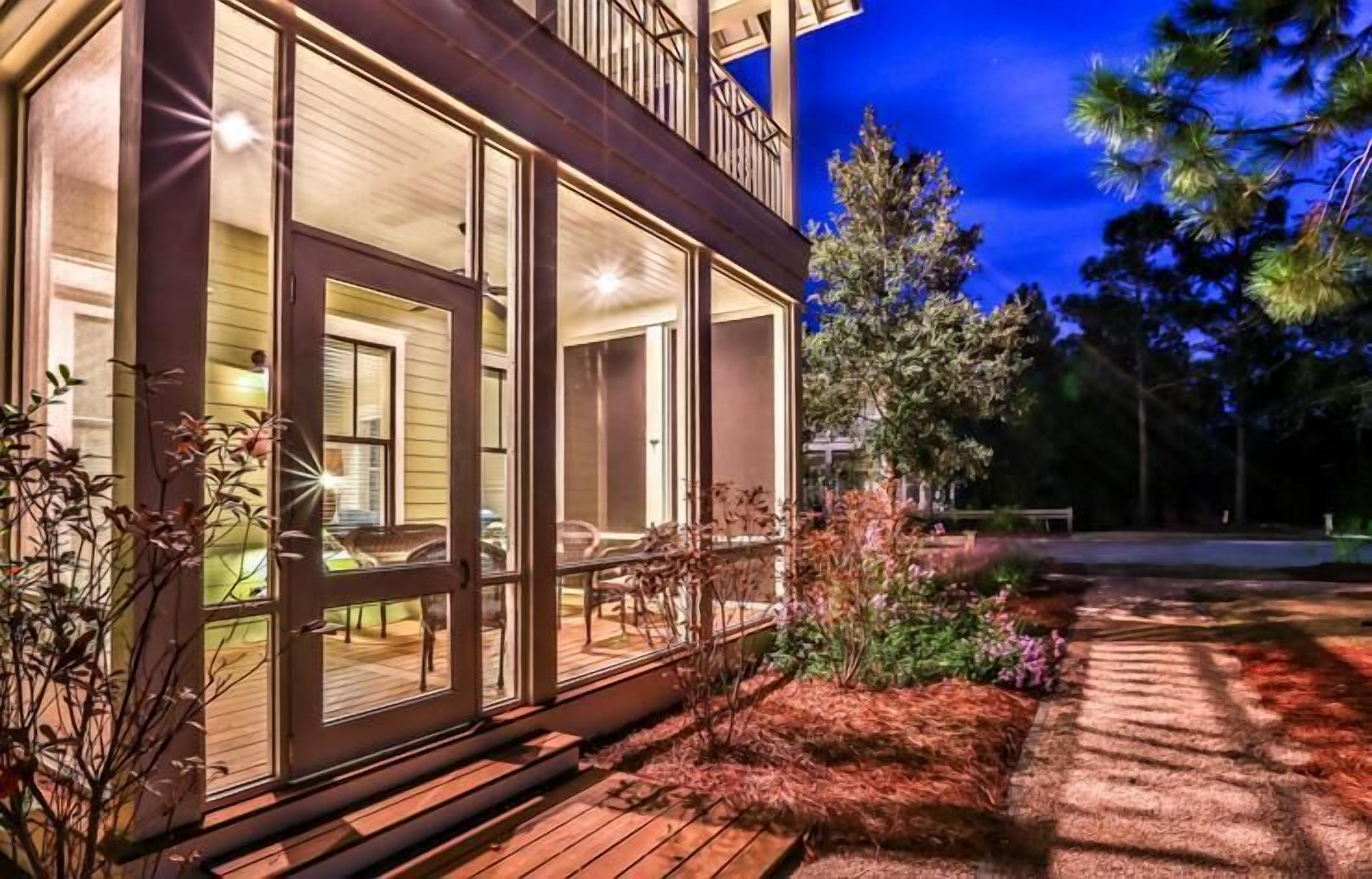 House, 5 Bedrooms, Sea Facing | Property entrance