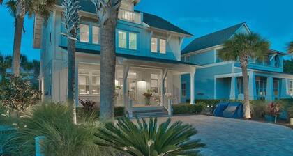 DRIFTWOOD 5 Bedroom Holiday Home by Five Star Properties