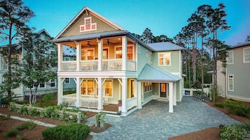 House, 4 Bedrooms, Sea Facing | Front of property - evening/night