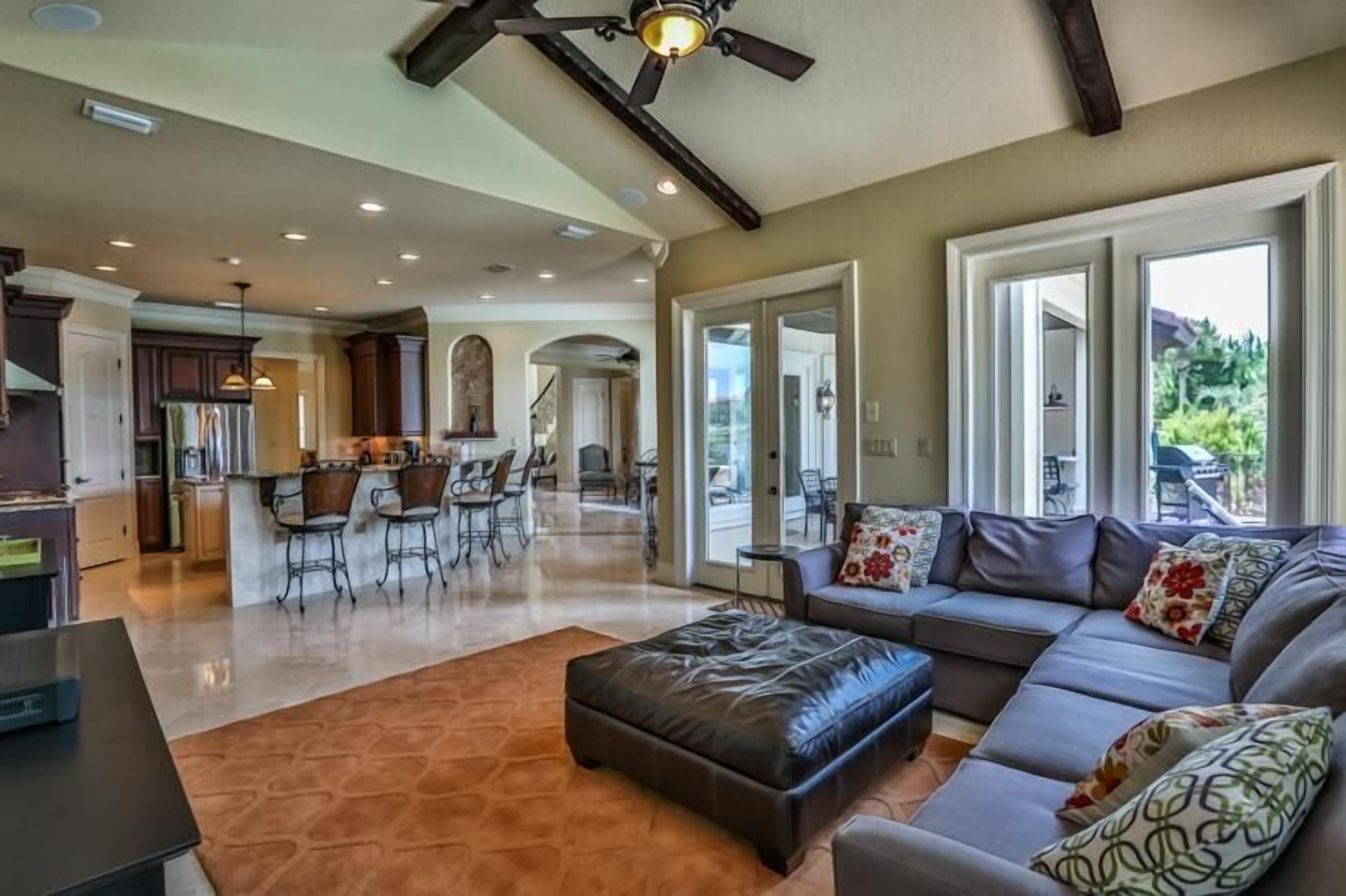 Rumah, 4 kamar tidur, menghadap laut | Area keluarga