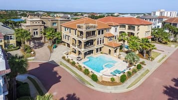 Rumah, 6 kamar tidur, pemandangan samudra, menghadap laut | Kolam renang outdoor