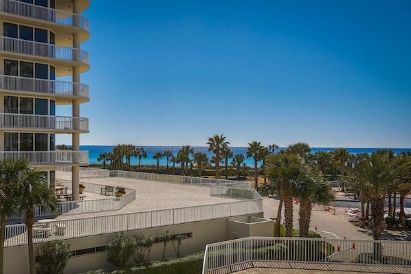 House, 3 Bedrooms, Ocean View, Sea Facing | Property grounds