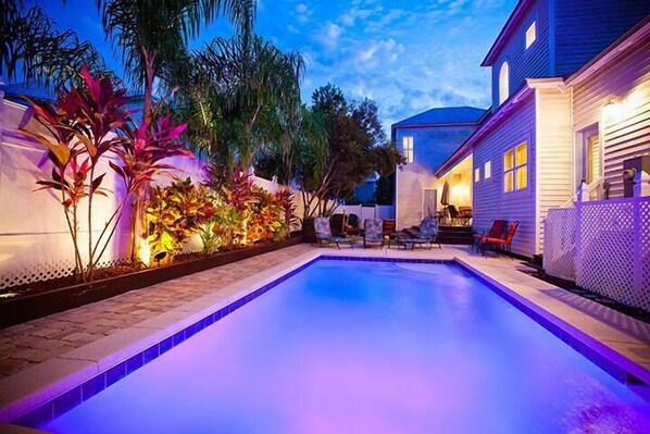House, 5 Bedrooms, Sea Facing | Outdoor pool