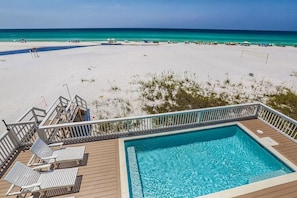 House, 6 Bedrooms, Ocean View, Beachfront | Outdoor pool