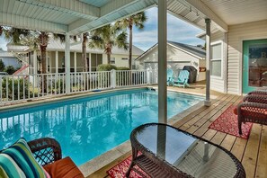 House, 4 Bedrooms, Sea Facing | Kolam renang terbuka