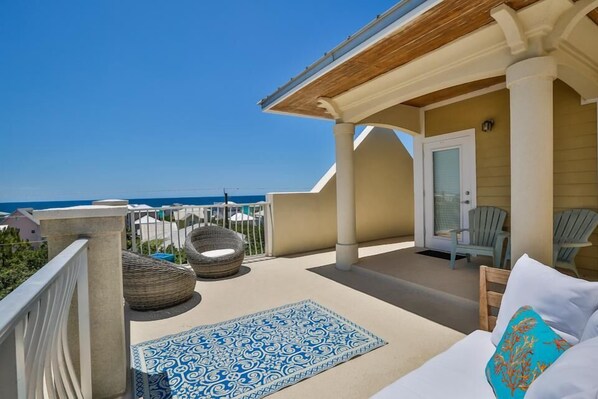 House, 4 Bedrooms, Ocean View, Sea Facing | Terrace/patio