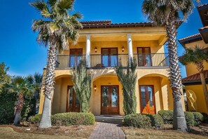 House, 5 Bedrooms, Sea Facing | Front of property