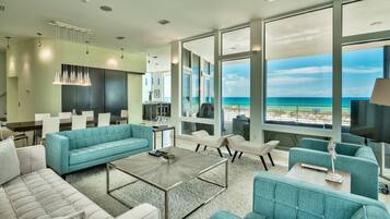 House, 6 Bedrooms, Ocean View, Beachfront | Living area