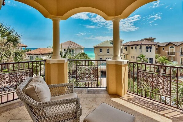 House, 5 Bedrooms, Ocean View, Sea Facing | Balcony