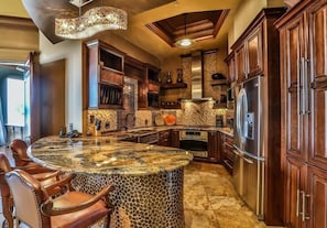 House, 2 Bedrooms, Ocean View, Beachfront | Private kitchen | Fridge, microwave, coffee/tea maker