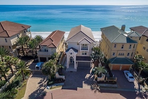 House, 6 Bedrooms, Ocean View, Beachfront | Aerial view