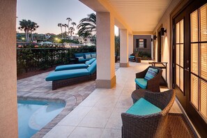 Casa, 6 quartos, de frente para o mar | Terraço/pátio