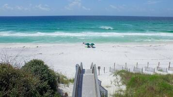 House, 5 Bedrooms, Sea Facing | Beach | Beach nearby